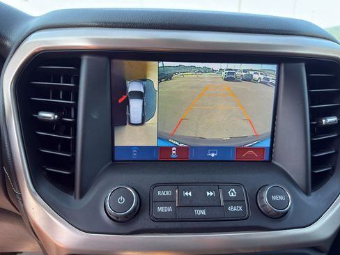 Used 2018 GMC Acadia Denali w/ Technology Package AWD/4WD image 21