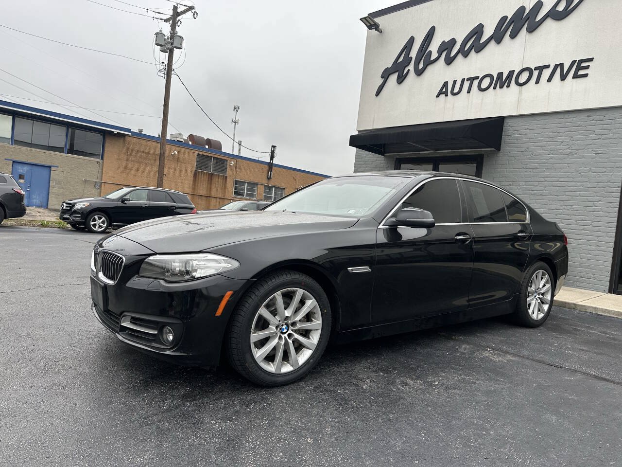 Used 2016 BMW 535i xDrive Sedan w/ Premium Package AWD/4WD image 1