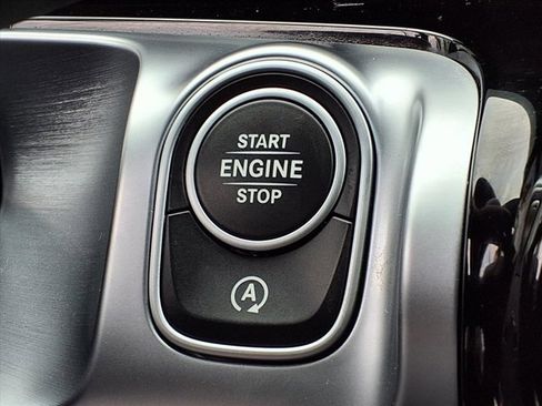 Certified 2024 Mercedes-Benz GLB 250 image 25