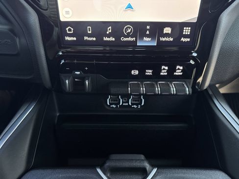 Used 2024 RAM 3500 Laramie w/ Night Edition AWD/4WD image 19