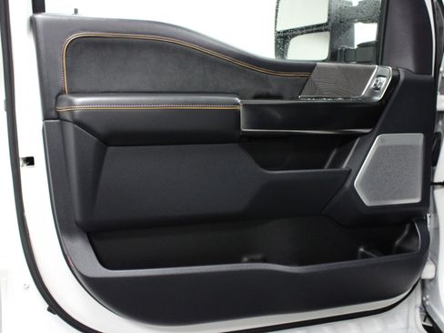 Used 2023 Ford F350 Platinum w/ Tremor Off-Road Package image 11