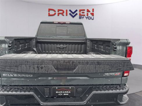 New 2026 Chevrolet Silverado 2500 ZR2 AWD/4WD image 36