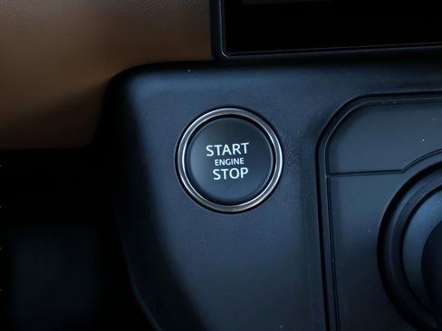 New 2026 Land Rover Defender 110 S image 27