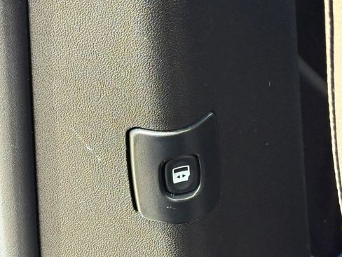 Used 2018 Dodge Grand Caravan SXT w/ Driver Convenience Group FWD image 21