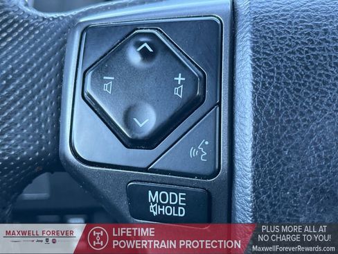 Used 2021 Toyota Tacoma TRD Sport image 11