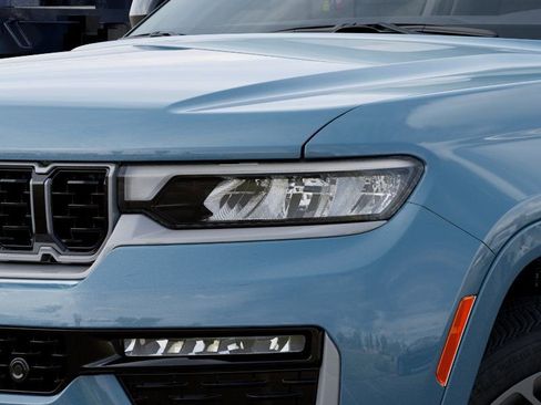 New 2026 Jeep Grand Cherokee L Summit AWD/4WD image 10