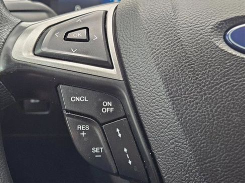 Used 2019 Ford Fusion SE FWD image 14