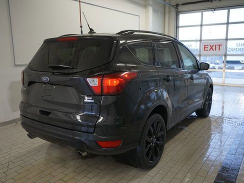 Used 2019 Ford Escape SE image 14