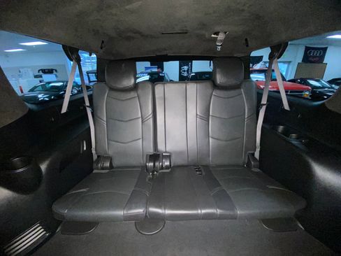 Used 2020 Cadillac Escalade ESV Platinum w/ Escalade Sport Edition image 16