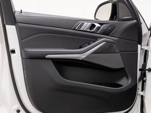 Certified 2025 BMW X5 M60i image 13