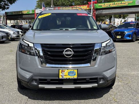 Certified 2022 Nissan Pathfinder Platinum w/ Cargo Package AWD/4WD image 8