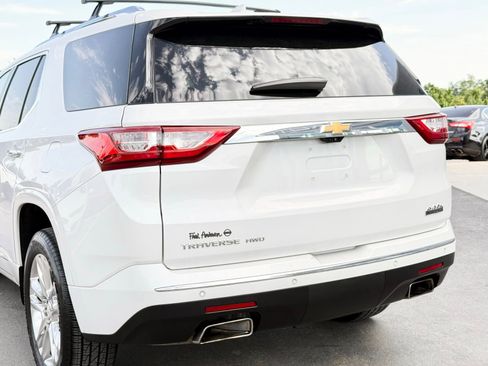 Used 2018 Chevrolet Traverse High Country AWD/4WD image 11