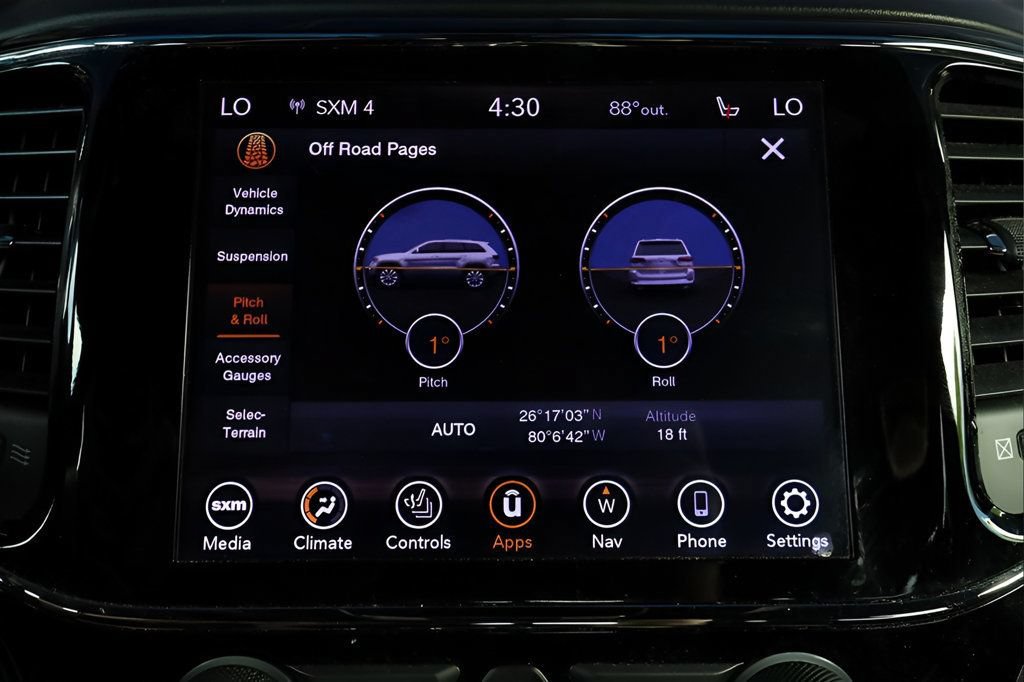 Used 2020 Jeep Grand Cherokee Overland AWD/4WD image 30
