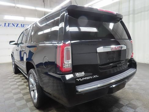 Used 2020 GMC Yukon XL Denali w/ Denali Ultimate Package image 5