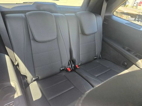 Used 2025 Mercedes-Benz GLS 450 4MATIC image 13