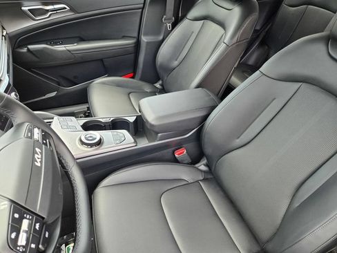 New 2026 Kia Sportage EX AWD/4WD image 17