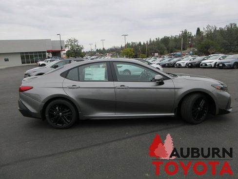 New 2026 Toyota Camry SE image 2