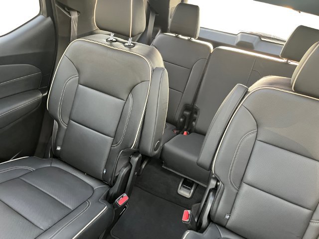 Used 2024 Chevrolet Traverse Premier w/ Redline Edition FWD image 40