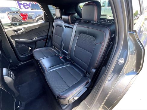 Certified 2025 Ford Escape ST-Line AWD/4WD image 24