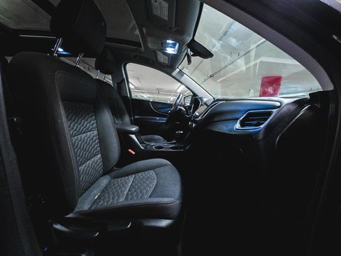 Used 2019 Chevrolet Equinox LT w/ Sun & Navigation Package FWD image 34
