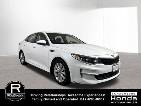 Used 2018 Kia Optima LX w/ 17" Alloy Wheels Package image 3