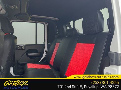 Used 2020 Jeep Gladiator Rubicon image 38