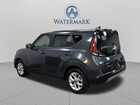 Used 2025 Kia Soul LX w/ LX Technology Package FWD image 3