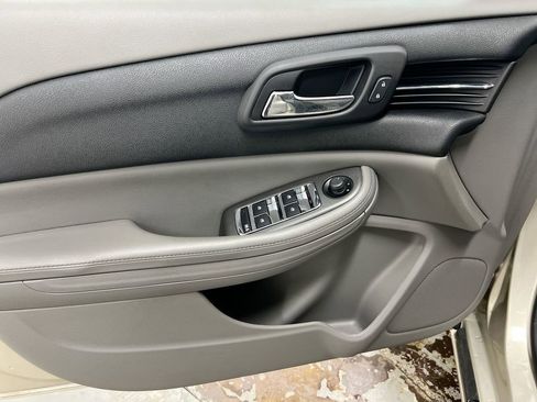 Used 2013 Chevrolet Malibu LS w/ Protection Package FWD image 19