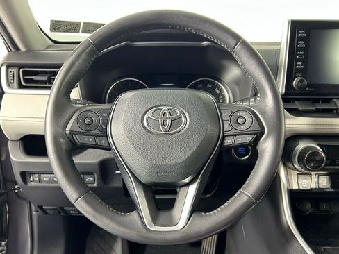 Used 2021 Toyota RAV4 XLE image 25