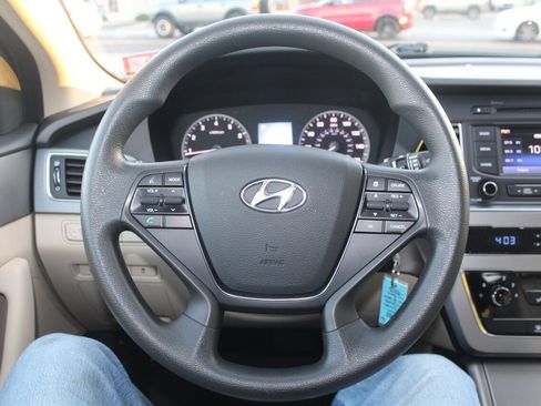 Used 2015 Hyundai Sonata SE w/ Option Group 09 image 6