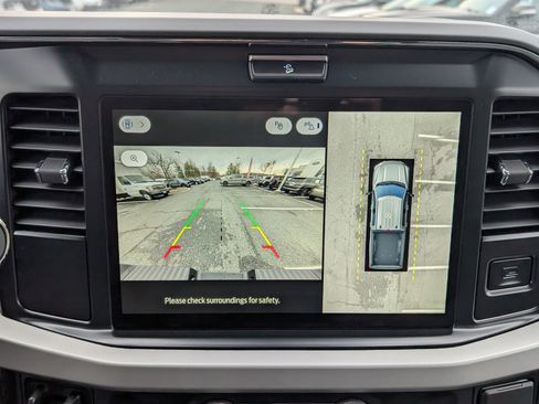 New 2026 Ford F250 XLT w/ XLT Premium Package image 25