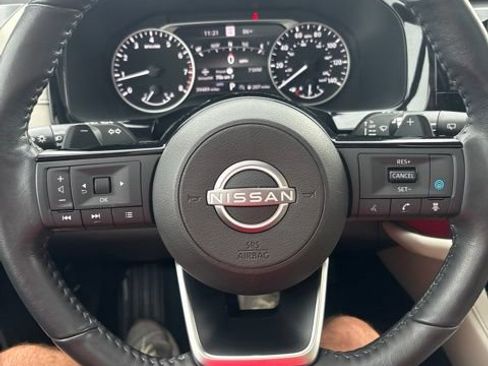 Used 2024 Nissan Pathfinder SL w/ SL Premium Package AWD/4WD image 8