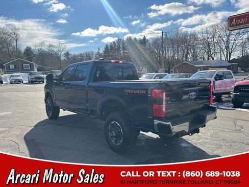 Used 2023 Ford F250 Lariat image 3