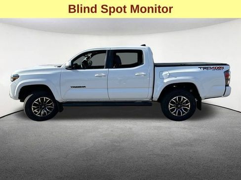 Used 2021 Toyota Tacoma TRD Sport image 6