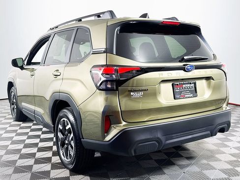 Used 2026 Subaru Forester Premium AWD/4WD image 5