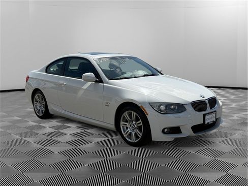Used 2012 BMW 335i xDrive Coupe AWD/4WD image 7