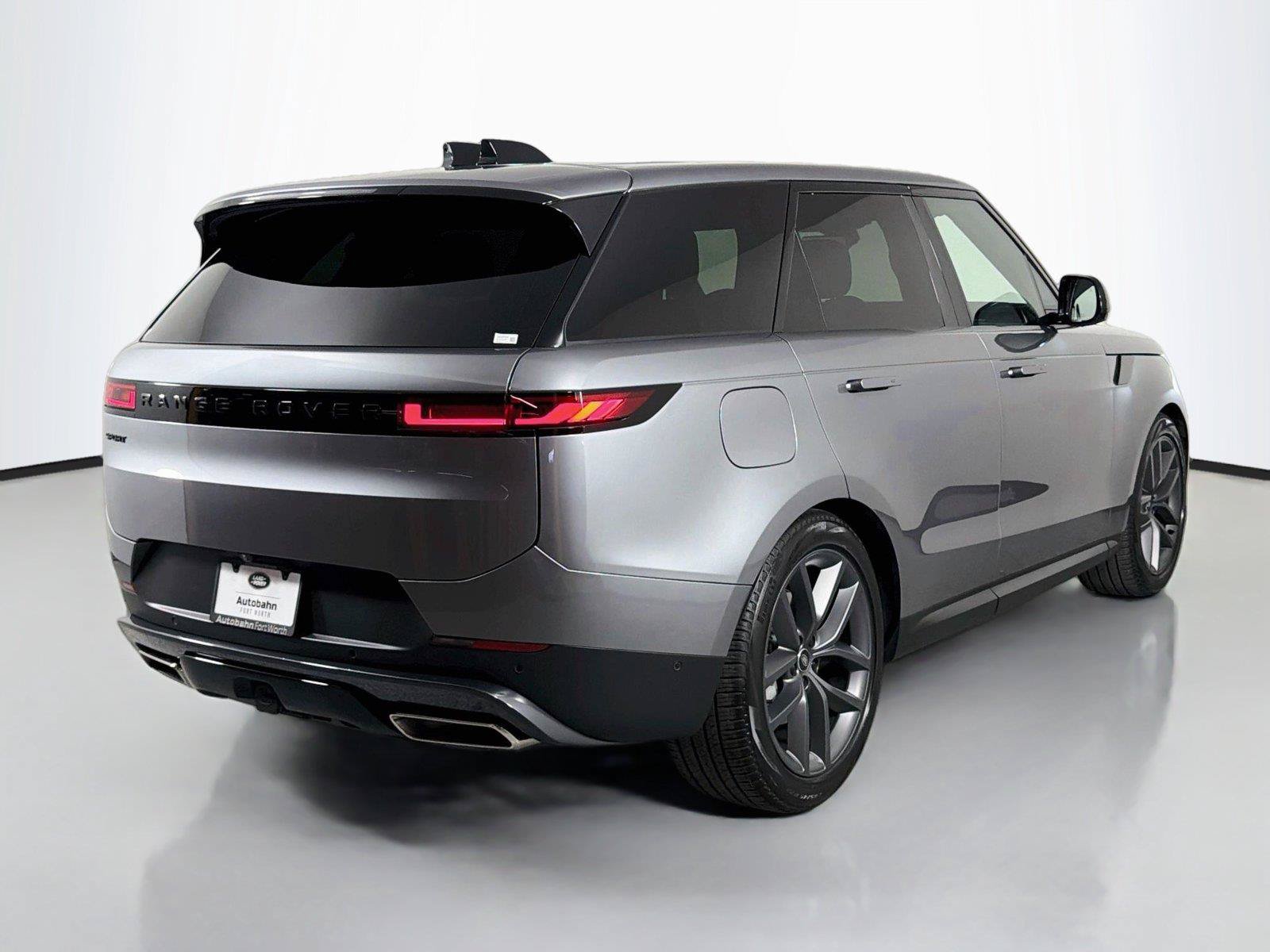 Certified 2025 Land Rover Range Rover Sport SE AWD/4WD image 5