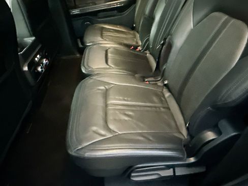 Used 2020 Ford Expedition Limited image 29