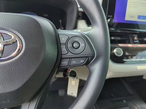 New 2026 Toyota Corolla Cross L image 18