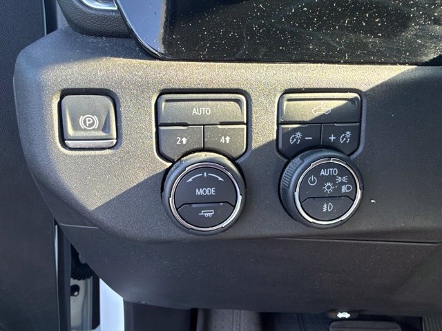 Used 2024 Chevrolet Silverado 1500 RST w/ Rally Edition AWD/4WD image 11