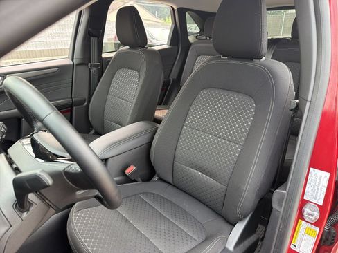 Used 2023 Ford Escape Active w/ Tech Pack #2 AWD/4WD image 17