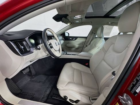 Used 2024 Volvo S60 B5 Core image 14