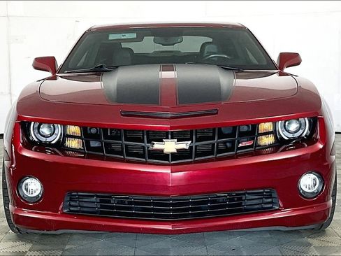 Used 2010 Chevrolet Camaro SS w/ RS Package image 3
