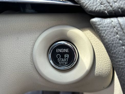 Used 2015 Lincoln MKT AWD w/ Equipment Group 201A image 29