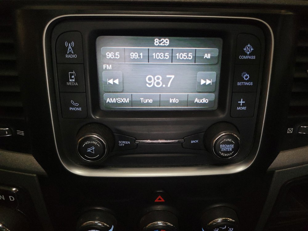 Used 2017 RAM 1500 Express RWD image 25