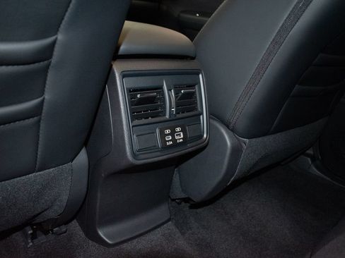 Certified 2026 Subaru Forester Premium AWD/4WD image 22