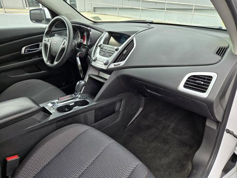 Used 2017 GMC Terrain SLE image 26