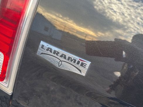 Used 2018 RAM 2500 Laramie w/ Cold Weather Group image 10