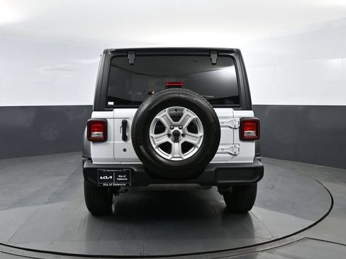 Used 2018 Jeep Wrangler Unlimited Sport S AWD/4WD image 23