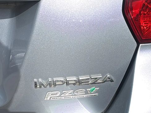 Used 2013 Subaru Impreza 2.0i Limited AWD/4WD image 23